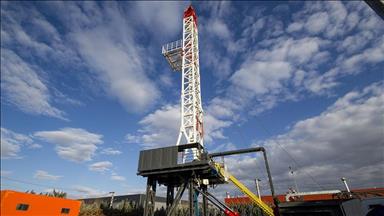 US oil rig count up by 1 for week ending April 17