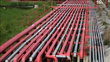 Oil prices slide amid US-China trade tensions and rising supply outlook